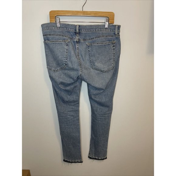 Rag & Bone Women’s Straight Leg Medium Wash Jeans Raw Hem Size 30 - Picture 4 of 9
